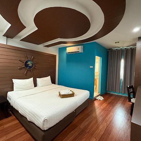 Bed By Cruise Hotel At Samakkhi-Tivanont Nonthaburi Bagian luar foto